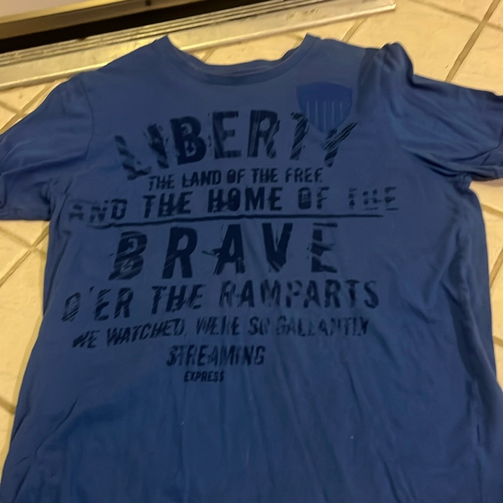 Gently worn men’s graphic tee